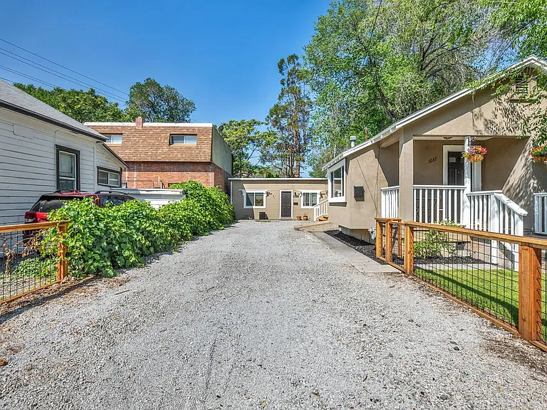1037 1/2 Litch Ct — Photo 5