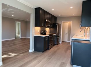 418 Laurel St, San Carlos, CA 94070