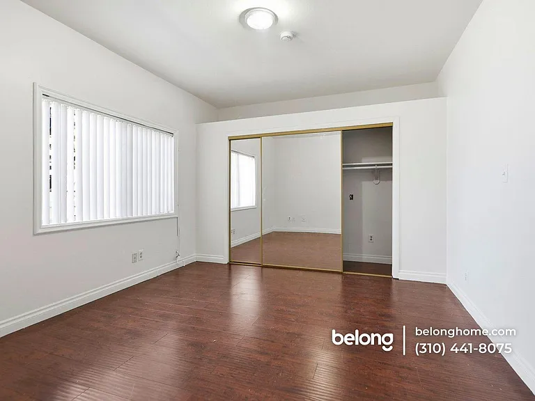 1410 Fedora St — Photo 11