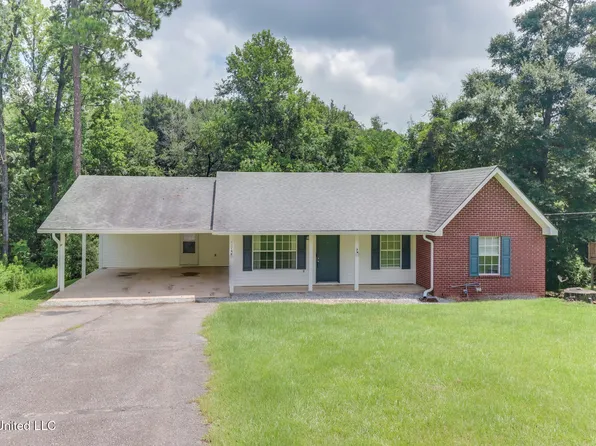 407 Dorothy St S, Wiggins, MS 39577