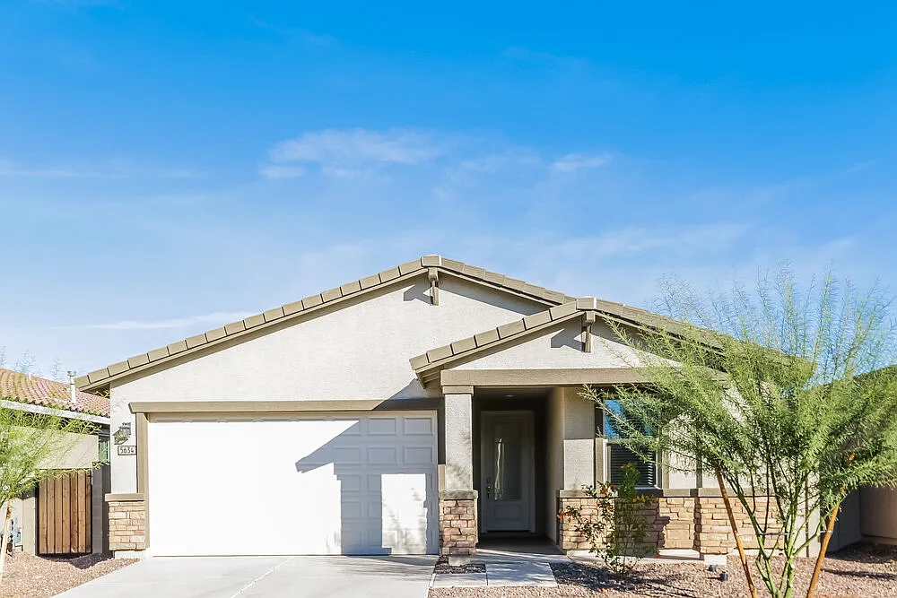 3 bed, 2.0 bath, 1531 sqft, $2,350 — Photo 1