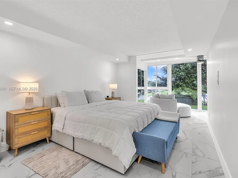 3042 Harwood Dr #3042-D — Photo 15