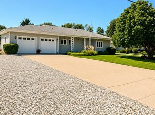 2327 Mound Rd, Jacksonville, IL 62650