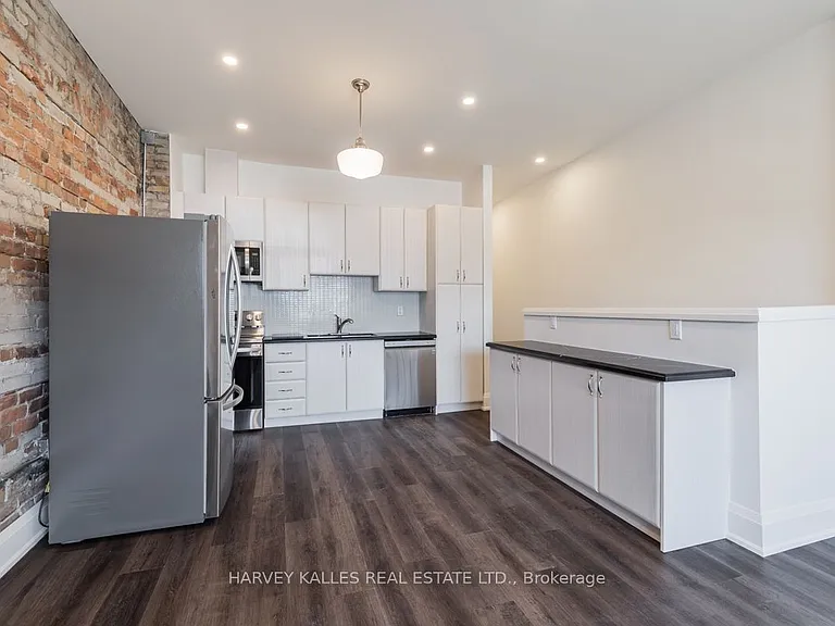 657 Saint Clair Ave W #UPPER — Photo 4