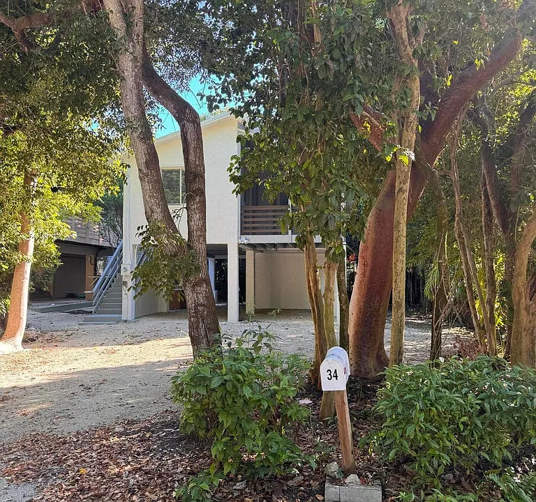 34 Pompano Ave