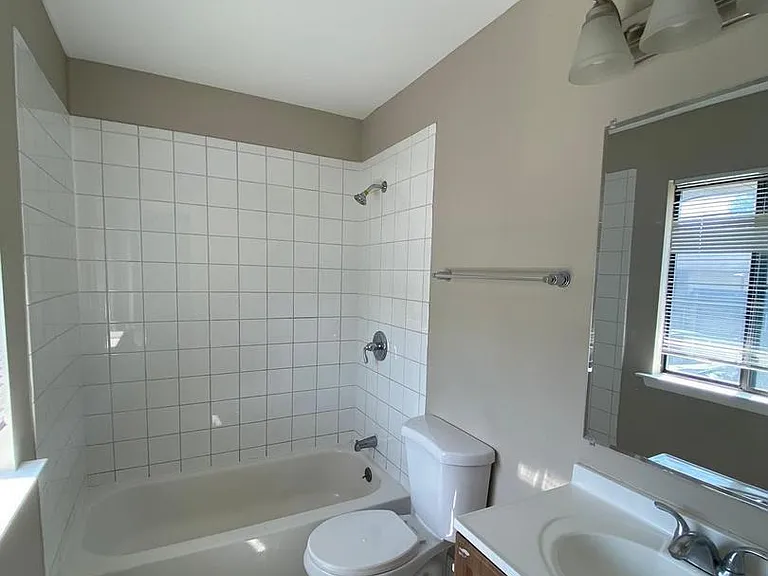 254 Hampshire Dr — Photo 11