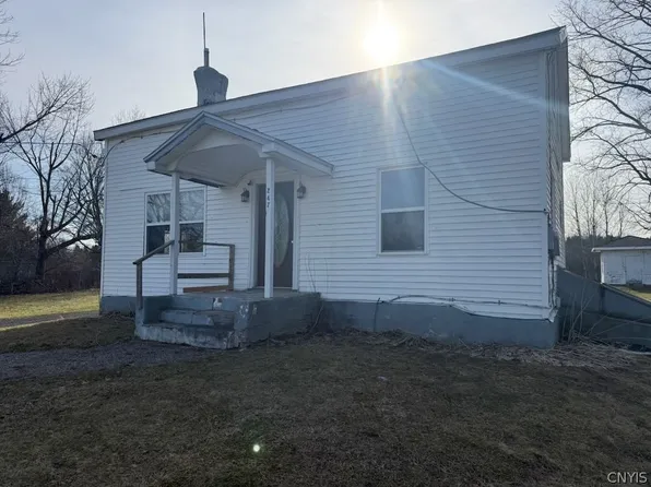 247 County Route 62, Pulaski, NY 13142