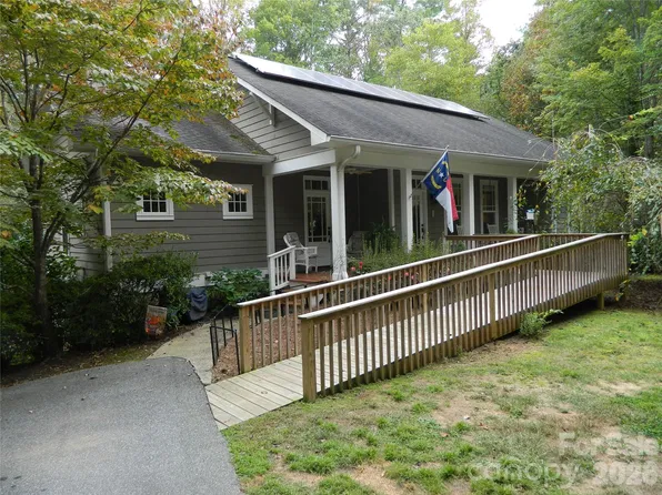4307 Partridge Ct, Lenoir, NC 28645
