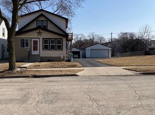 518 S 72nd St #A, Milwaukee, WI 53214