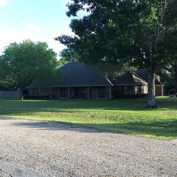 1st image of 15630 Regian Dr