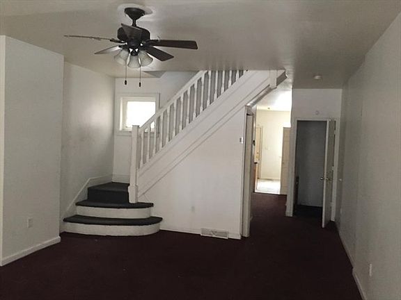 3rd image of 513 E 8th St