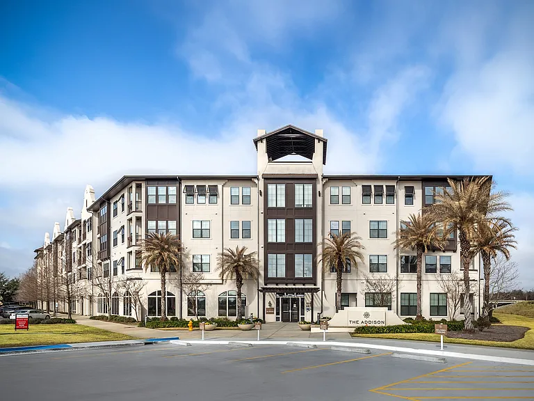 The Addison Apartments — Photo 13