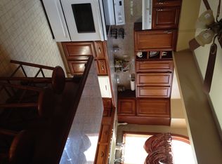 28 Gem St, North Providence, RI 02904