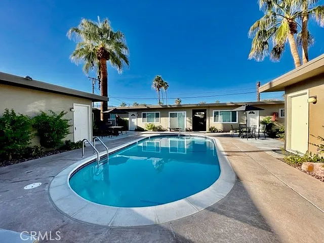 45521 Sunset Ln #5 — Photo 1