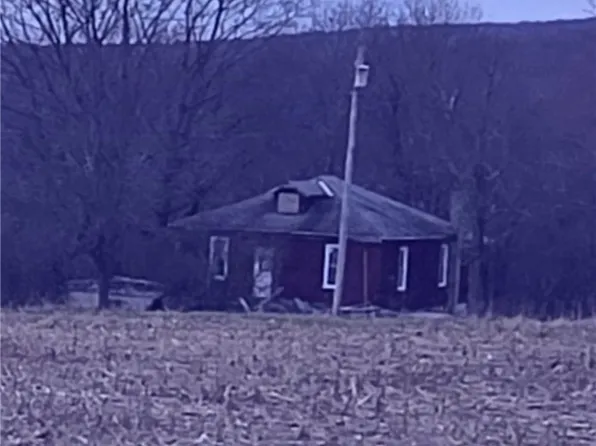 1650 County Line Rd, Donegal, PA 15628