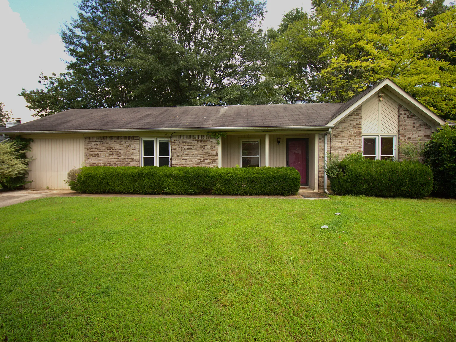3 bed, 1450 sqft, $1,700 — Photo 1