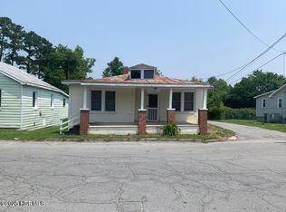 926 Cedar St, New Bern, NC 28560