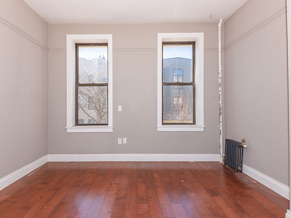 1st image of 294 Harman St #F2