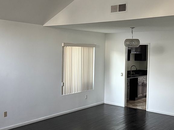 4th image of 43 Rising Hill Rd