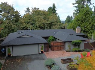 7405 78th Ave SE, Mercer Island, WA 98040