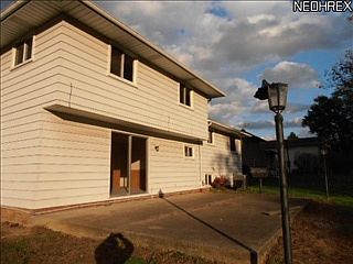 3rd image of 32570 W Nimrod St