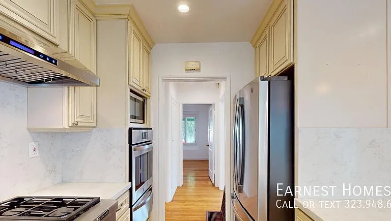 7317 Kraft Ave — Photo 6