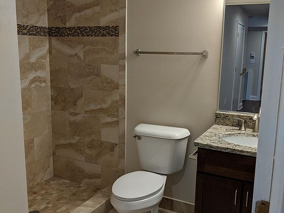 4th image of 2800 Main St #102
