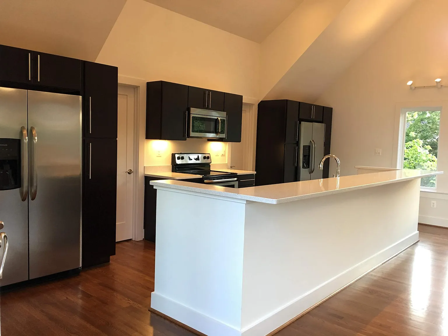 2790 Washington Blvd — Photo 3