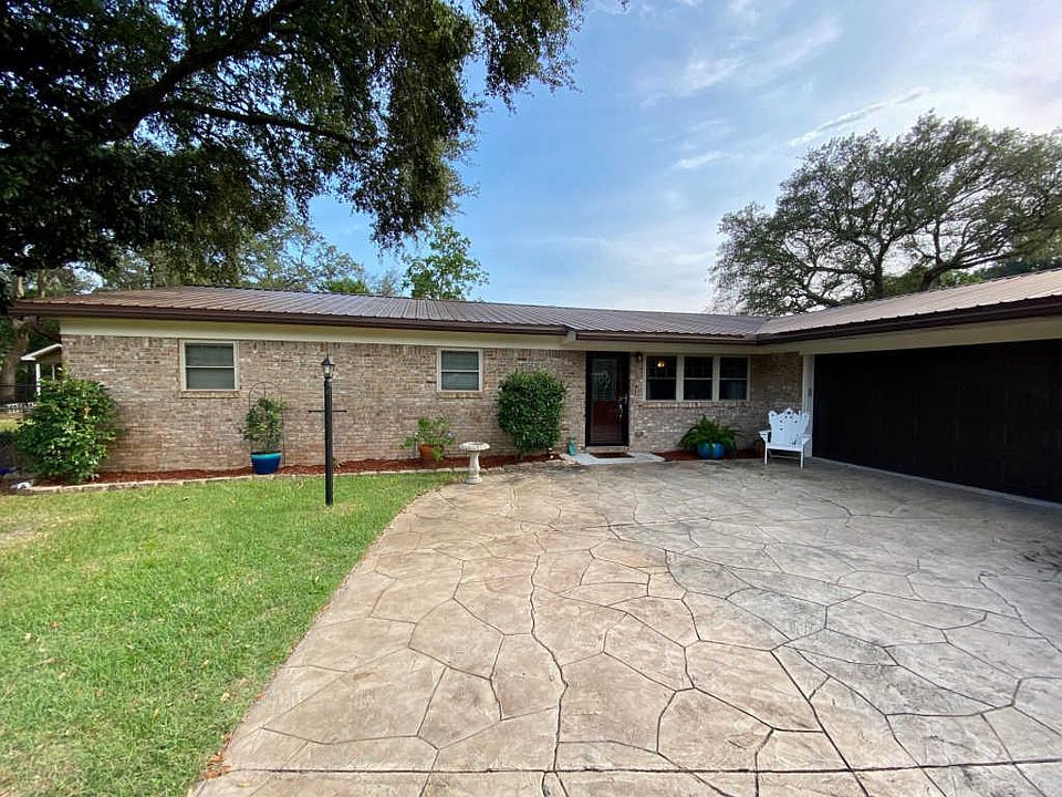 1st image of 819 Valparaiso Blvd