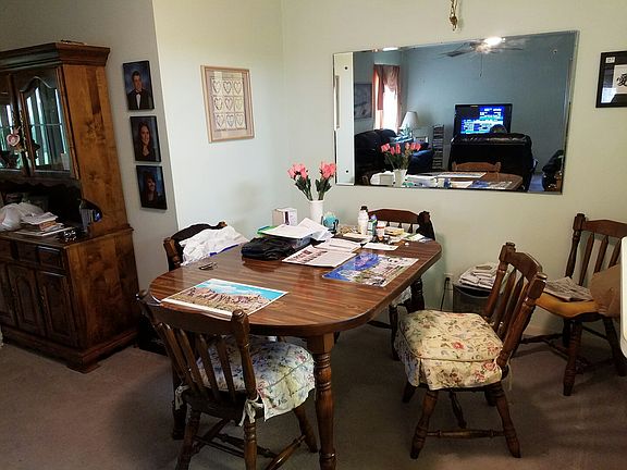 3rd image of 409 Pine Glen Ln APT B-1