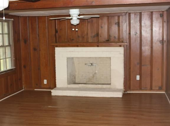 2nd image of 2813 W 2nd Ave