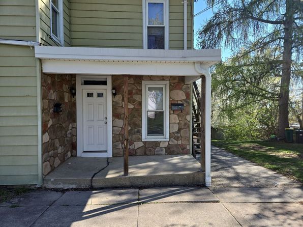 523 Center St #1