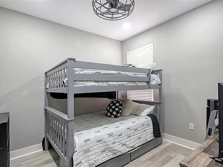 3827 Parkridge Cir #1-102 — Photo 25