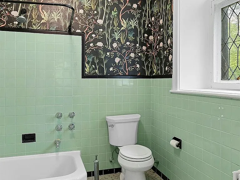 61 Crows Nest Rd #4 — Photo 16