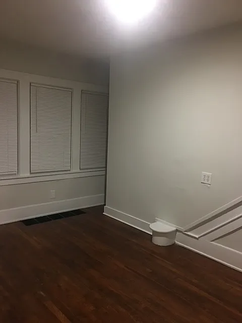 3 bed, 1000 sqft, $1,500 — Photo 4