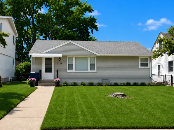 5132 4th St NE, Columbia Heights, MN 55421
