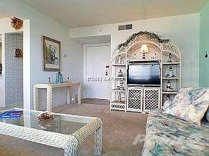 03-Living Room 03
