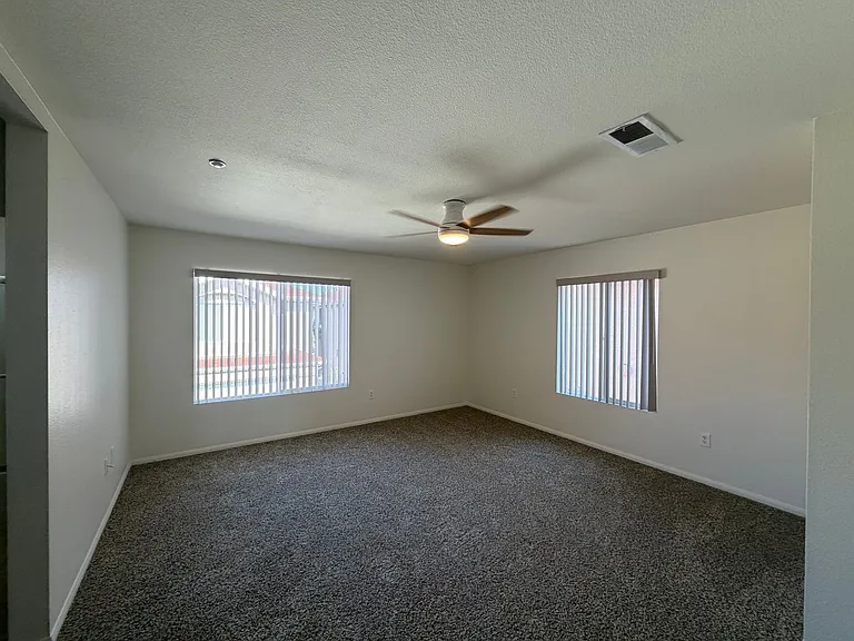 547 Hart Dr #15 — Photo 21