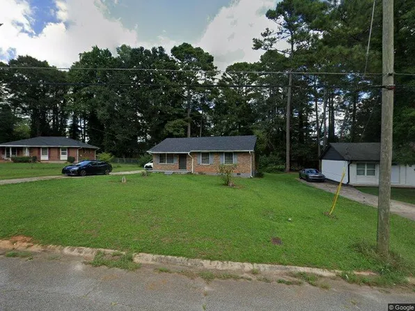 8200 Saxon Ct, Jonesboro, GA 30238
