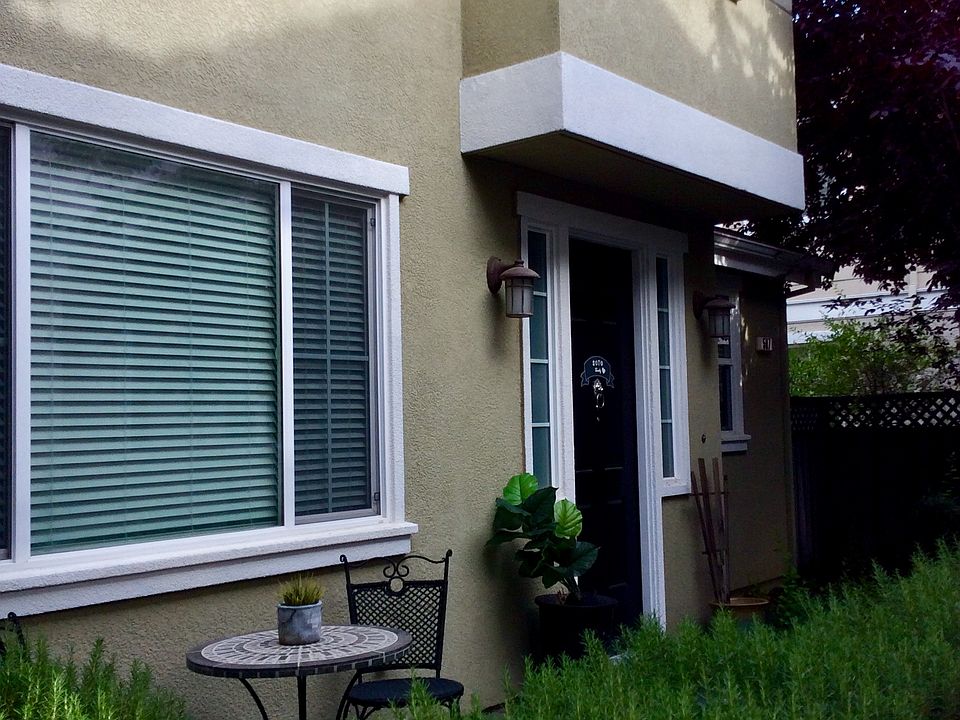 1st image of 507 Toyon Ln