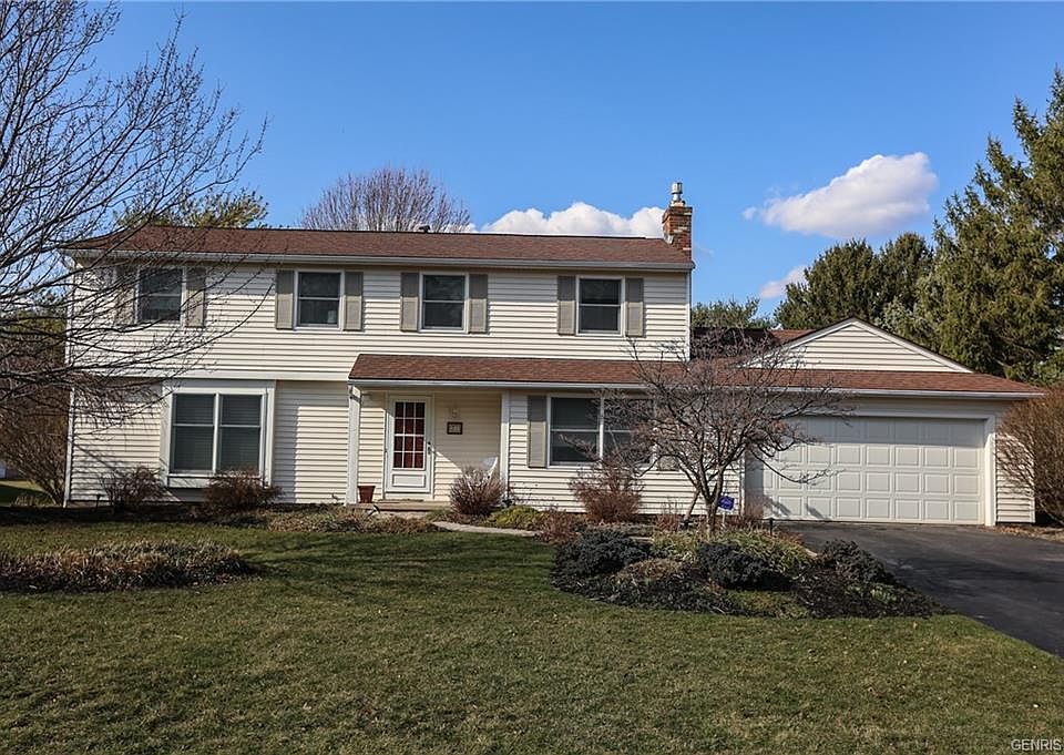1st image of 21 Concord Dr