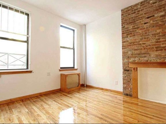 3rd image of 95 Pitt St #I