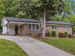 104 Jacklyn Ct, High Point, NC 27265