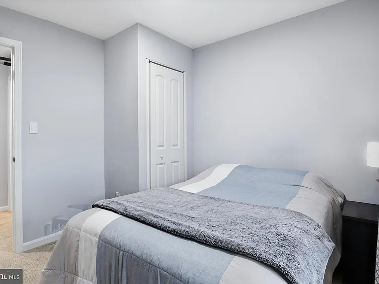 4719 Cambria Rd — Photo 30