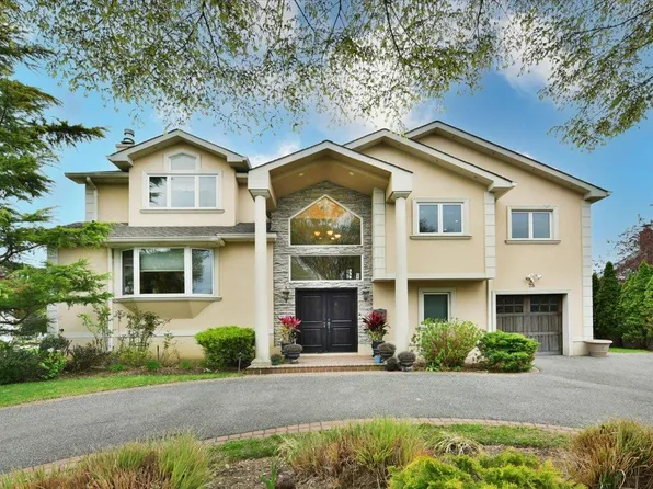 25 Sullivan Drive, Jericho, NY 11753