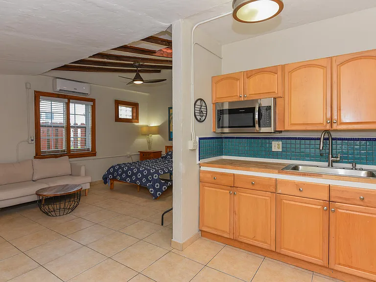 17 S L St #4 — Photo 3