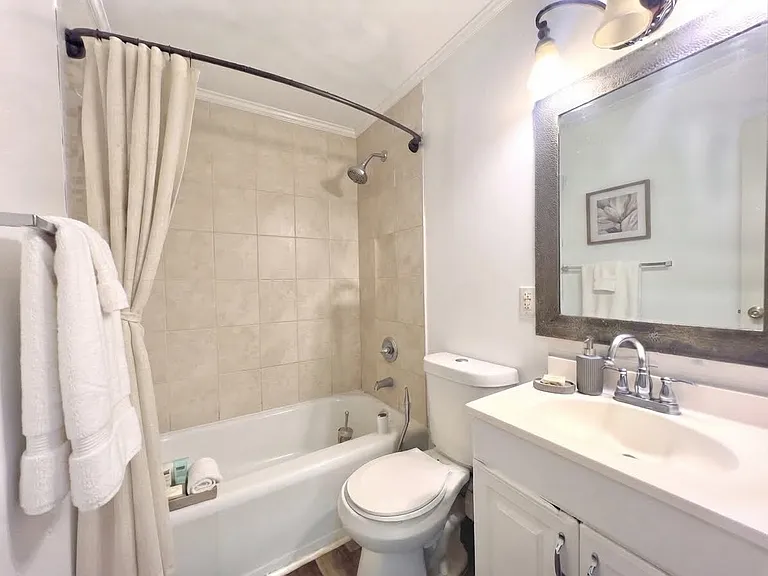 1153 Redman Blvd — Photo 4