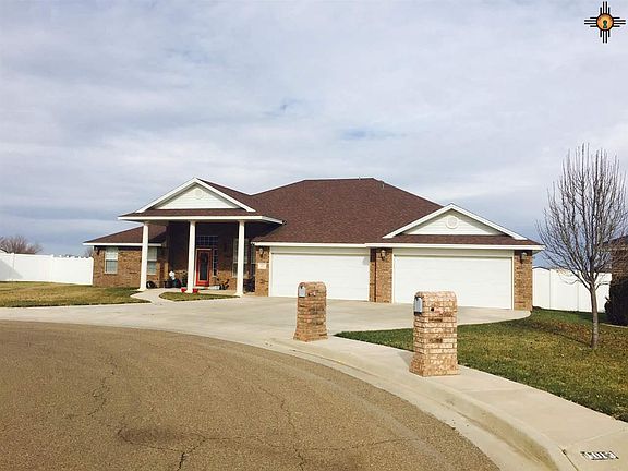 3rd image of 1017 Armstrong Cir