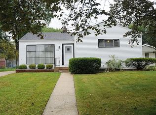 539 W Palatine Rd, Palatine, IL 60067