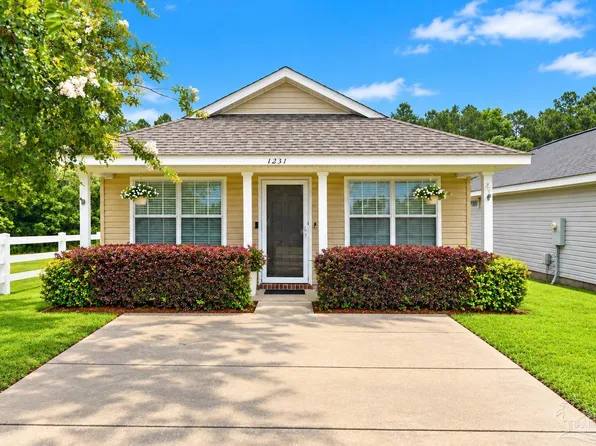 1237 Brownfield Rd, Pensacola, FL 32526